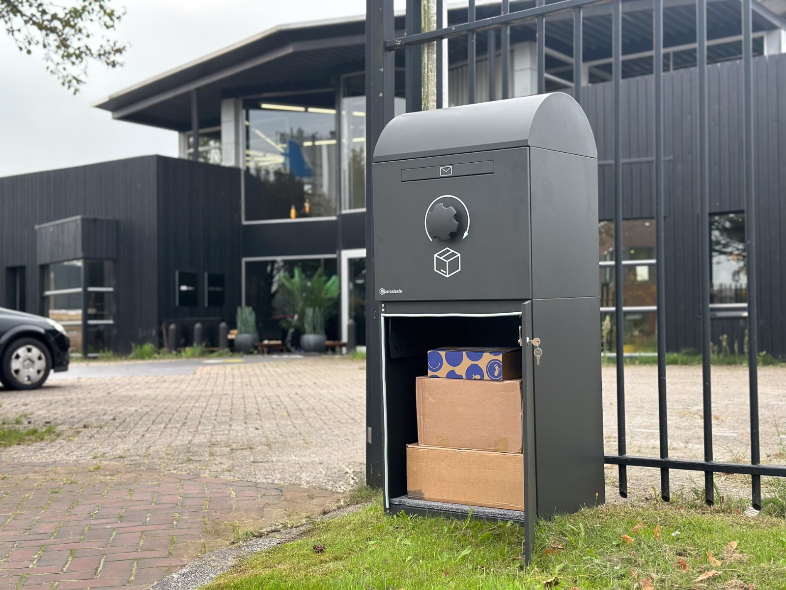 Parcelsafe bij het hek