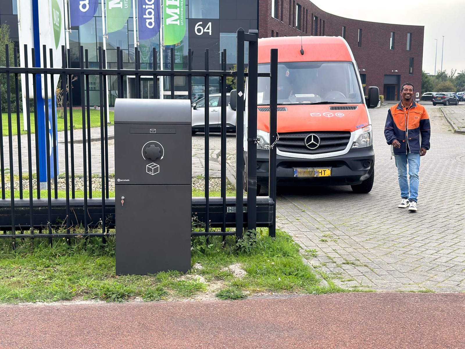 Parcelsafe PostNL busje